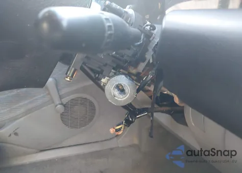 1995 Ford Escort Lx/Sport from USA, damaged, VIN 1FASP15J4SW362673